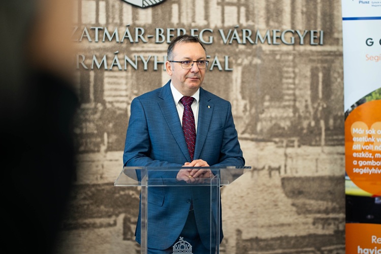 Román István