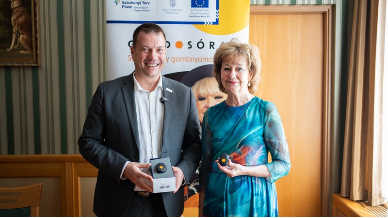 dr. Juhász Roland és dr. Sifter Rózsa