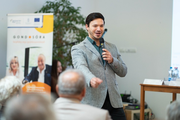 Hoffmann Richárd zenés produkciója